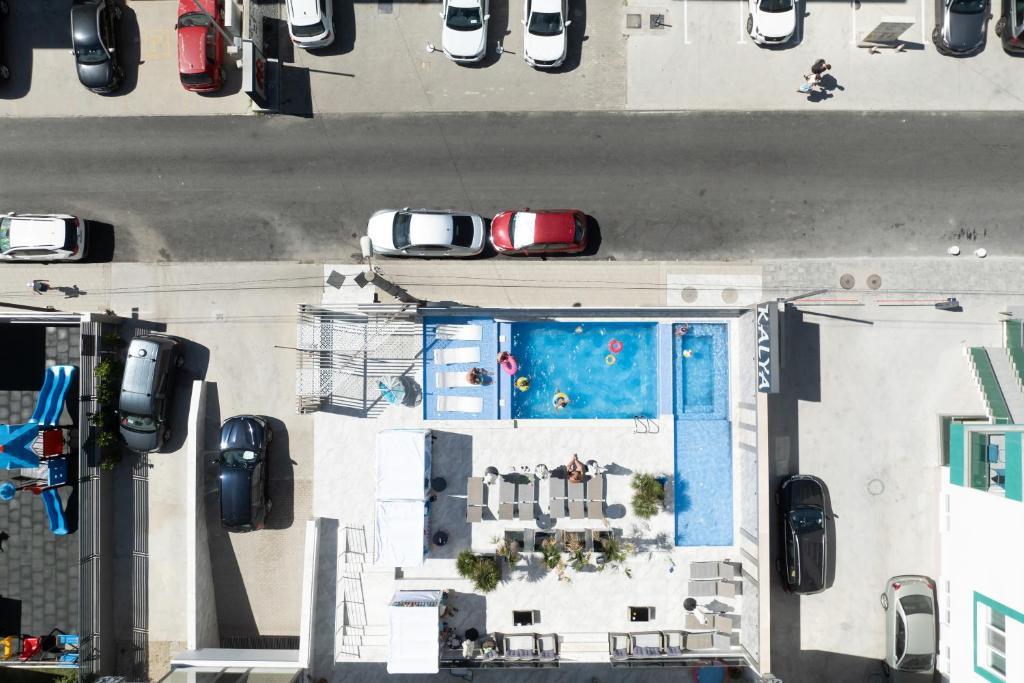 Hotel Kalya — vedere laterală
